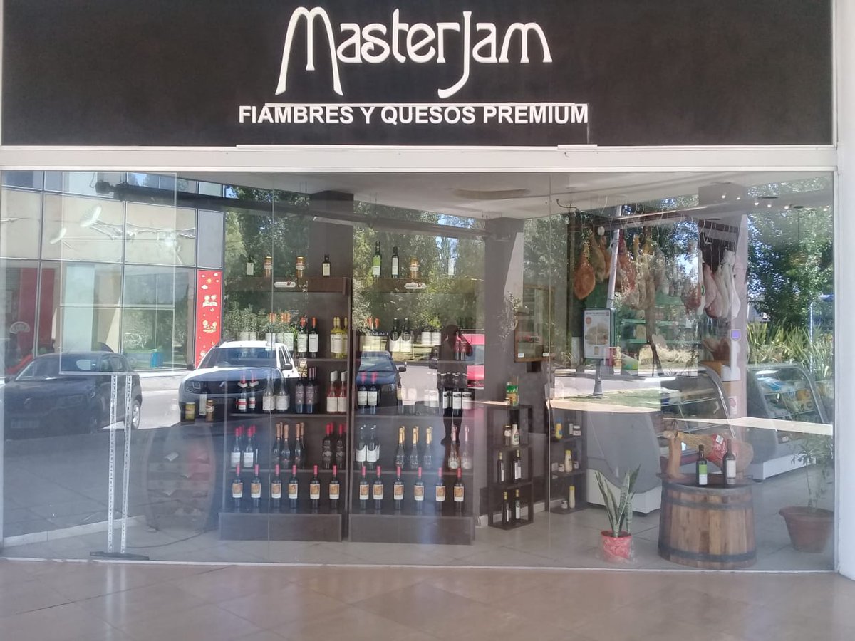 masterjam20's tweet photo. VAMOS EL VINO
#pauldelon #mendoza #masterjam
#mendozamasterjam https://t.co/HZOjVSTNwH