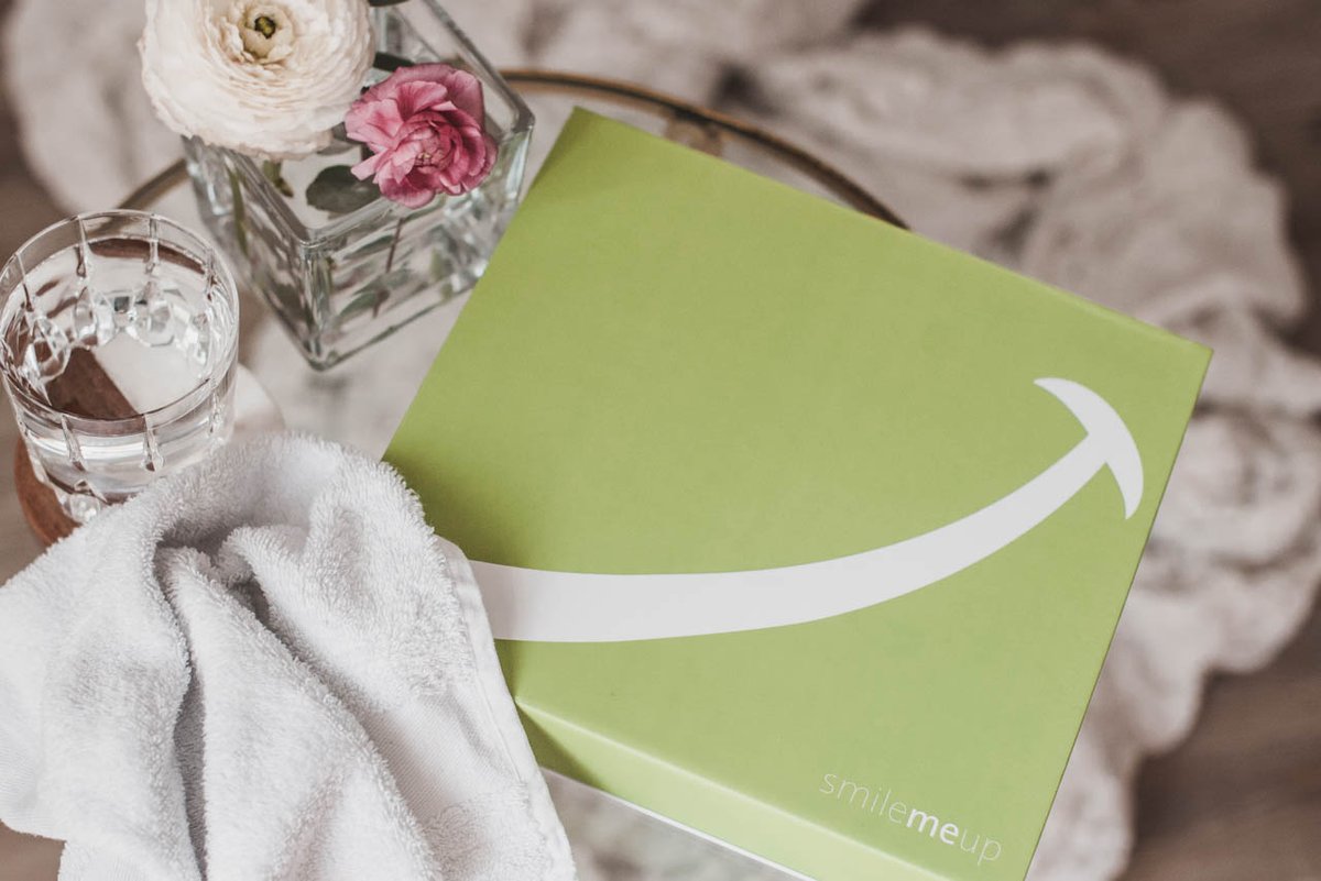 Juliesdresscode's tweet photo. (Anzeige) Dein Lächeln als bestes Accessoires : so funktioniert SmileMeUp https://t.co/P9d9dbifRv @blogfoster @smilemeuponline #smilemeup #clearaligners #straighteeth #clearorthodontics #invisalign #smiles #CEO #blog #medium #Germany https://t.co/85ZPOWydXL