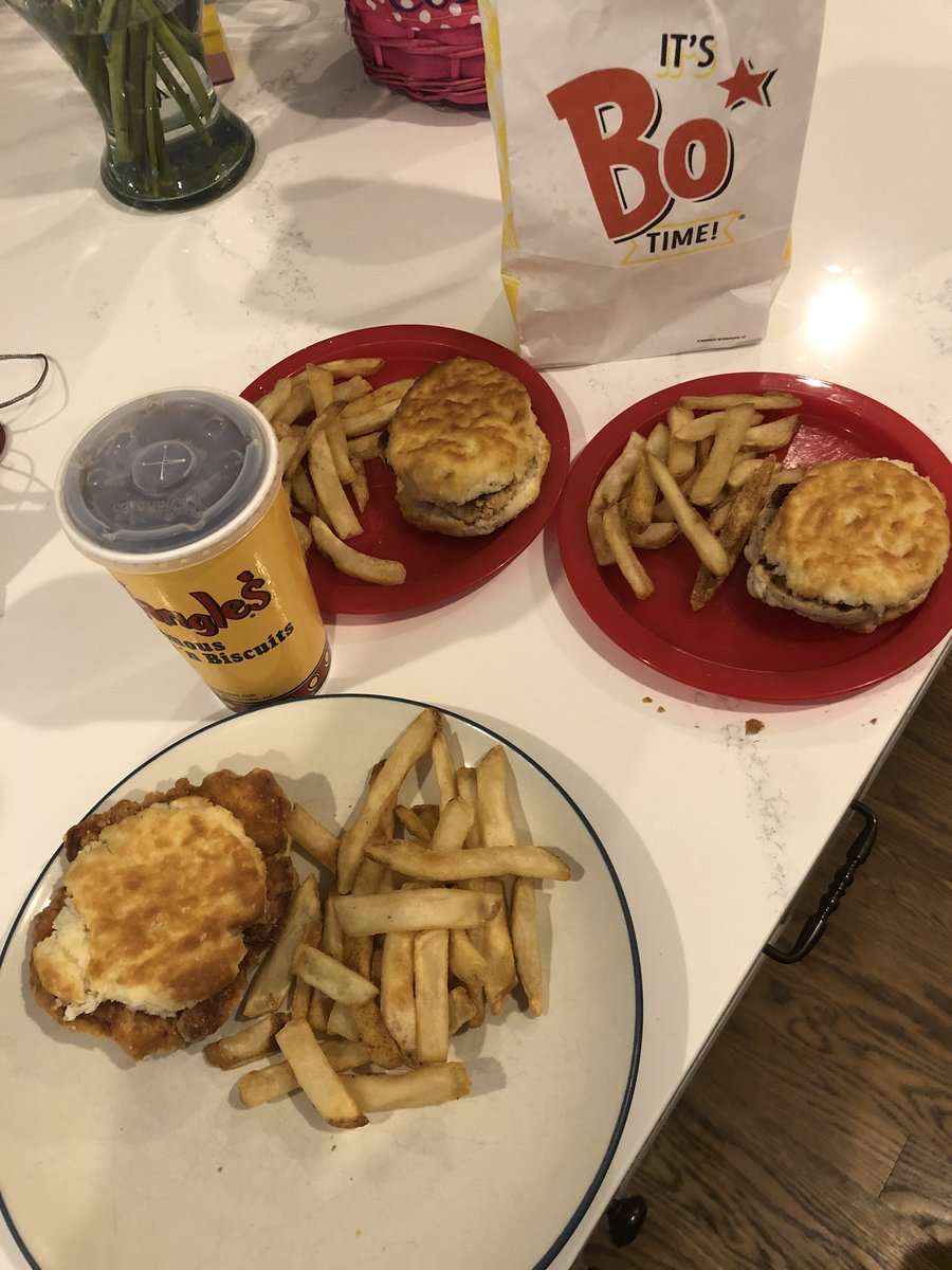 maryb_pearson's tweet photo. @TheNCCourage #sponsortogoweek Supporting @Bojangles because they support the NC Courage! https://t.co/TgKjndWQhM