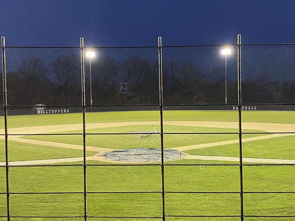 Tonight Glenbard West and the West Suburban Conference turn on the lights to honor the Class of 2020 for an outstanding 4 years.  Thank you to all of our students and community! Hilltoppers forever! Stay healthy and safe. GO WEST!