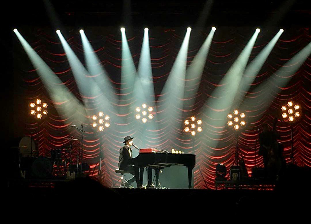 mad4hatter13's tweet photo. "Thank you Stockholm for an amazing start to my European Acoustic Tour!! 🙌#SomethingWorthSaving"
#Repost @GavinDeGraw
April 21, 2017
📷: Rebecca Nelin https://t.co/HmKcm6EAUk