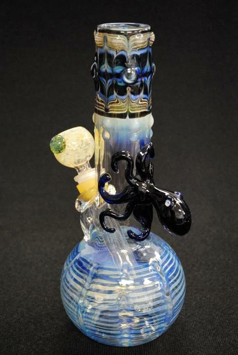 JsSmokin's tweet photo. https://t.co/l3tbutMjVR
Custom Stev Tube with Art
#StonerFam #IAmCannabis #StevsTubes #WaterPipe 
#Arted #Animals #SmokeSesh 
#420Life #HighSociety #THC #MMJ #SmokersAndTokers #EverythingForYourSmokinLifestyle 😚☁️ https://t.co/5SwMpAYClj