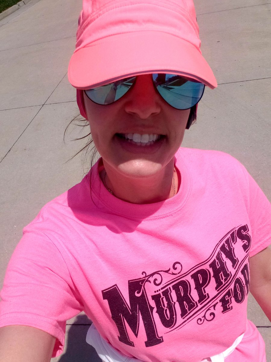 CarrieTergin's tweet photo. Brightens my day when I can get out and walk! Shirt matches my playlist #MurphysFord @MurphysFordBand #WheresHeAt #SingingMayor https://t.co/P27zLAiraw