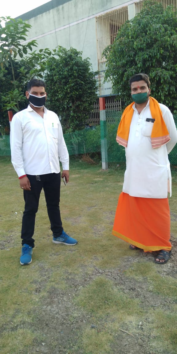 RahulSh83006002's tweet photo. https://t.co/dFsch3NMMU