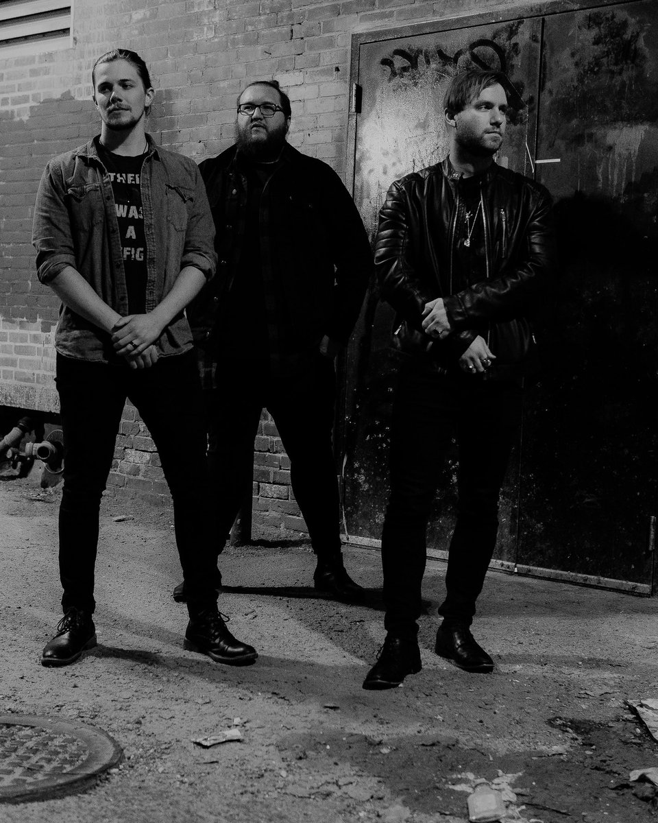 Blackdaggerband's tweet photo. https://t.co/QIxAtv4hOc

New song, bitch! @aaronpaul_8 https://t.co/cH9QEgzyCp