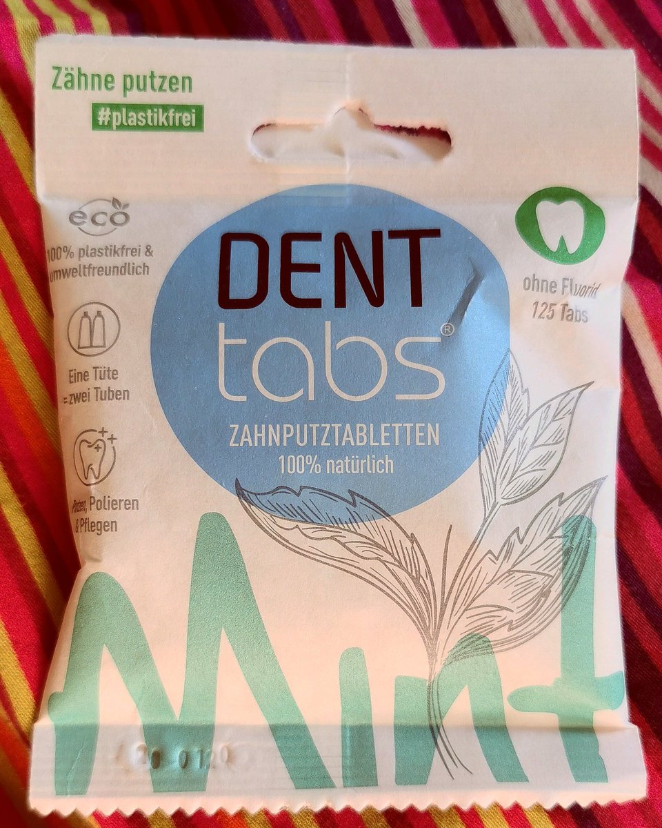 BrittaTabrit's tweet photo. Off to new horizons ✅

#toothpaste #toothpastebits #toothpastetablets #veganoptions #vegan #naturalcosmetics #ecocosmetics #vegantoothpaste #govegan #stopanimalcruelty #stopanimalabuse #plasticpollution #reduce #refuse #plasticfree #plasticocean #plasticban #plasticsucks https://t.co/mErFwJJs4Z
