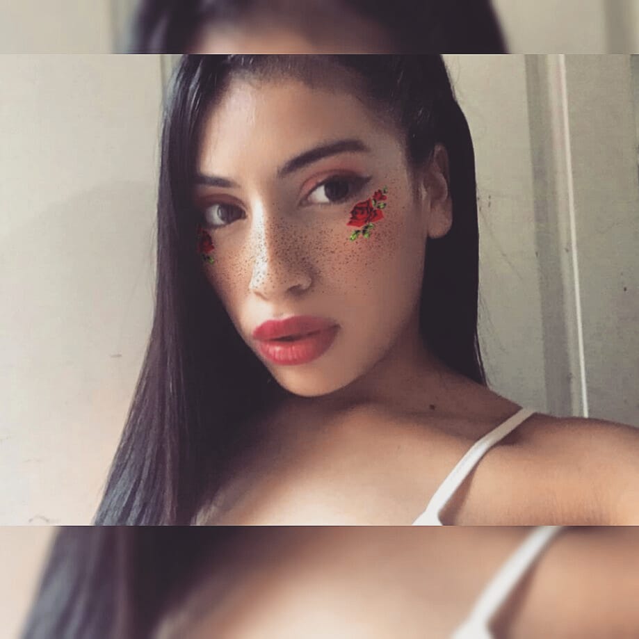 SashaStefi's tweet photo. 🌹🌹🌹 https://t.co/I7Cz5Ayqp7