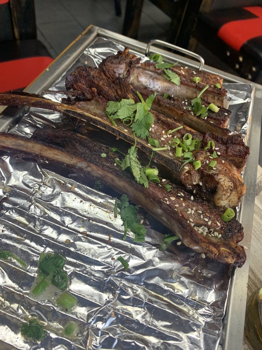 KTmaoa's tweet photo. Nice lamb chop. I enjoyed it! It smells good. It's delicious. Sit back, roast leg of lamb https://t.co/5mhUpZrWk5
