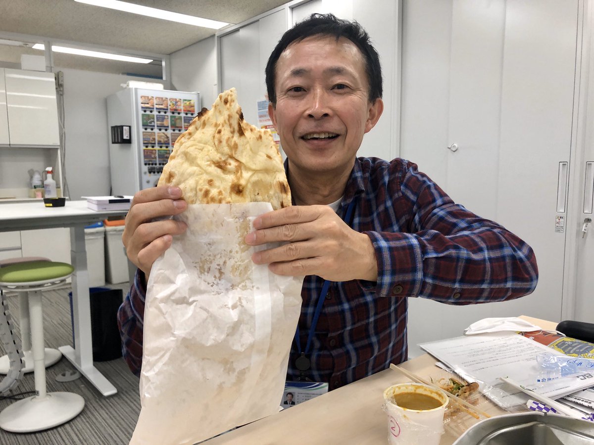 Kbcラジオ パオ ン 今日のテイクアウトランチ 天神北のインドカレー屋さん クマリ さんのテイクアウト ランチセットはカレー ナンorライス サラダのセット テイクアウトは オフで700円 バキ安ゥ ただエグアナはナンをちぎり疲れて握力