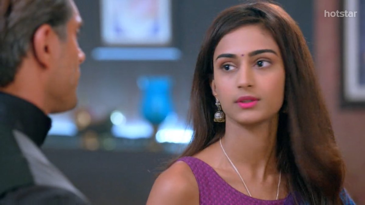  #Prerna rejected Mr.Bajaj's deal second time in a row and kept trying hard for Basu's release.She held her head high n questioned Mr.Bajaj's intentions fiercelyThis is called GUTS #EricaFernandes was extremely brilliant in this tashan scene #KasautiiZindagiiKay  #Prerna