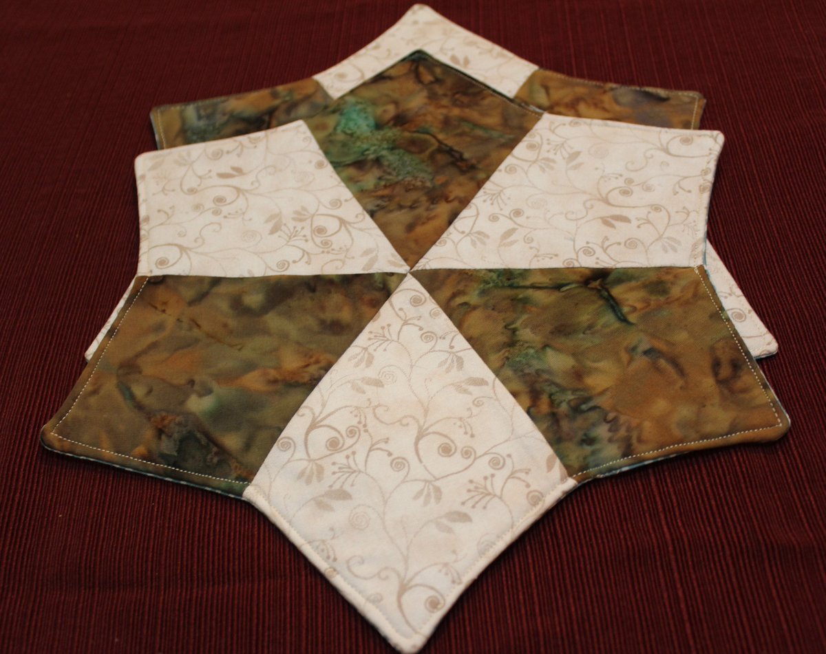 quilts_more's tweet photo. Star Centerpiece, Neutral, Batik Cotton Fabric Star Focal Point, Handcrafted Table Decor, Home Decor Accessory, Brown Beige Blue Green, Blue https://t.co/fRP3CIUCgT #ImagineQuiltsAndMore #Etsy #NeutralStar https://t.co/HlXQBQae46