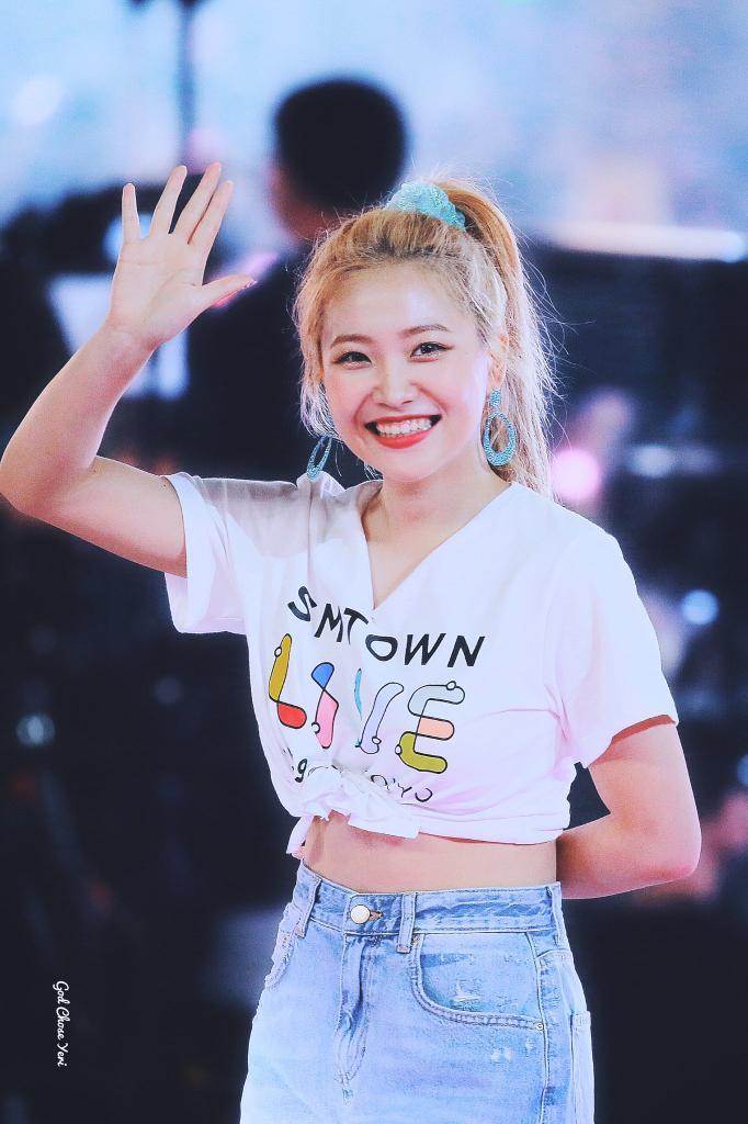 short hair is yeri's THING