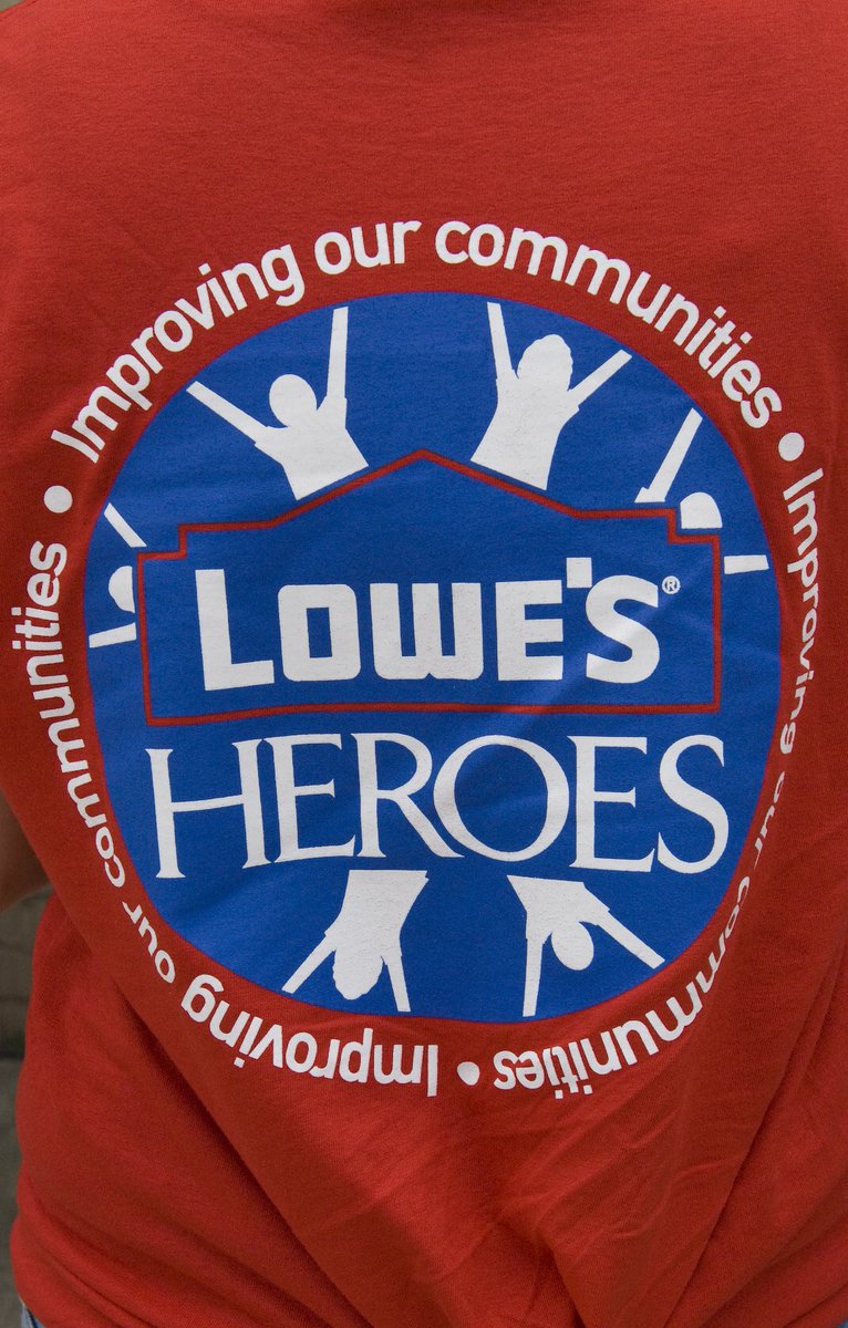 3274_s's tweet photo. I had the pleasure of getting my amazing team together tonight at a 6 foot distance to ask how they are doing. They are tired and weary. I was blown away at how they all have pulled together to take care of the community they serve. True heroes #Lowes #BenKomadina #BlueBoxR1 https://t.co/a3XbECDlve