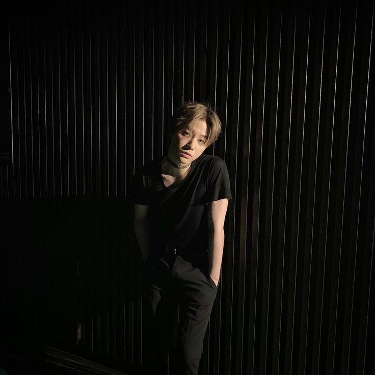 kth_jay's tweet image. Acabo de llegar y he leído muchas fechas de nacimiento y que han nacido bajo la luna/estrellas. 
Vaya mierda, yo he nacido en un hospital, joder con lo difícil que será socializar.