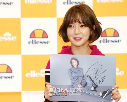 rare images of choa without blonde hair, a thread