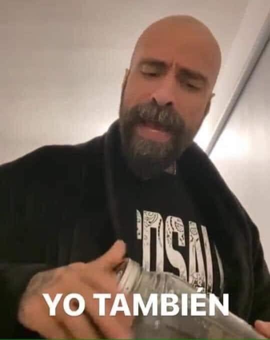 LasPreferidasRC's tweet photo. Cuando veo que Ponen que Aman a @ReguloCaro 🤣😍 https://t.co/epDeqxlH5f