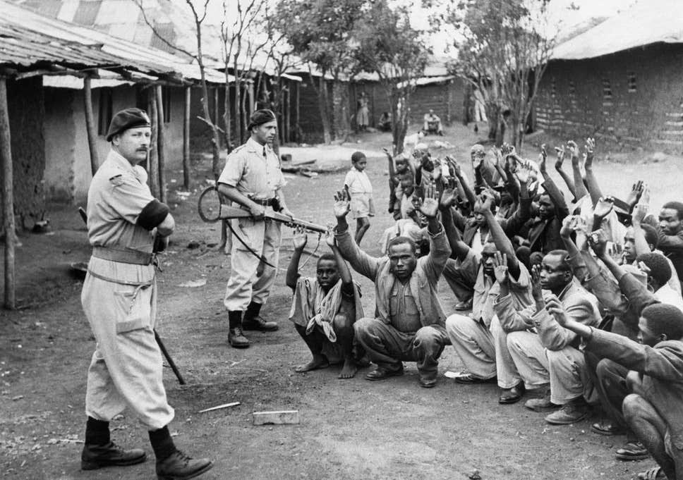 La révolte des Mau Mau (1952-1960)Plus de 10 000 Mau Mau (rebelles kenyans) ont été exécutés, torturés par les anglais