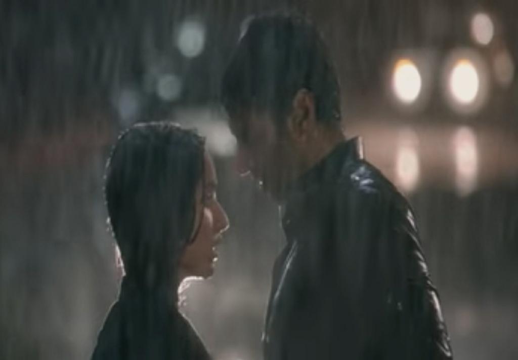 Romance in rain..   #SidNaaz