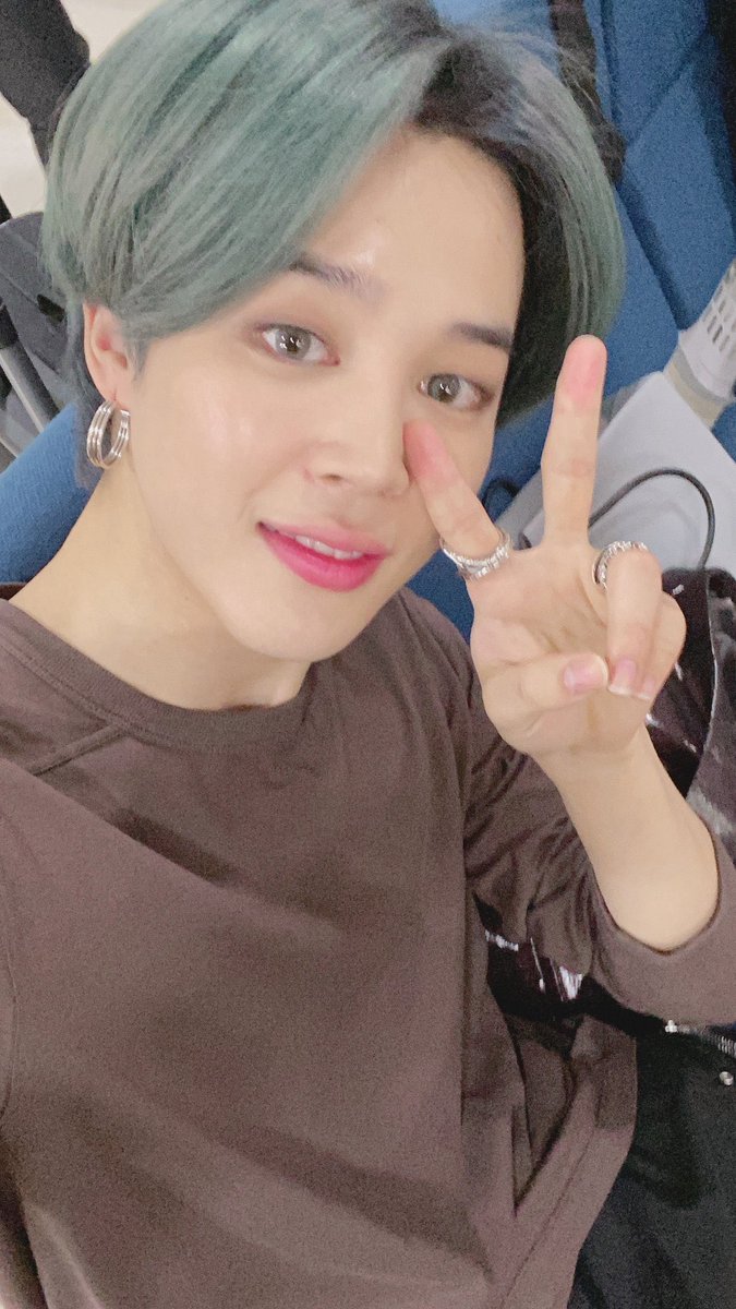 jimin’s contacts not fitting on his eyeballs; a somehow adorable thread