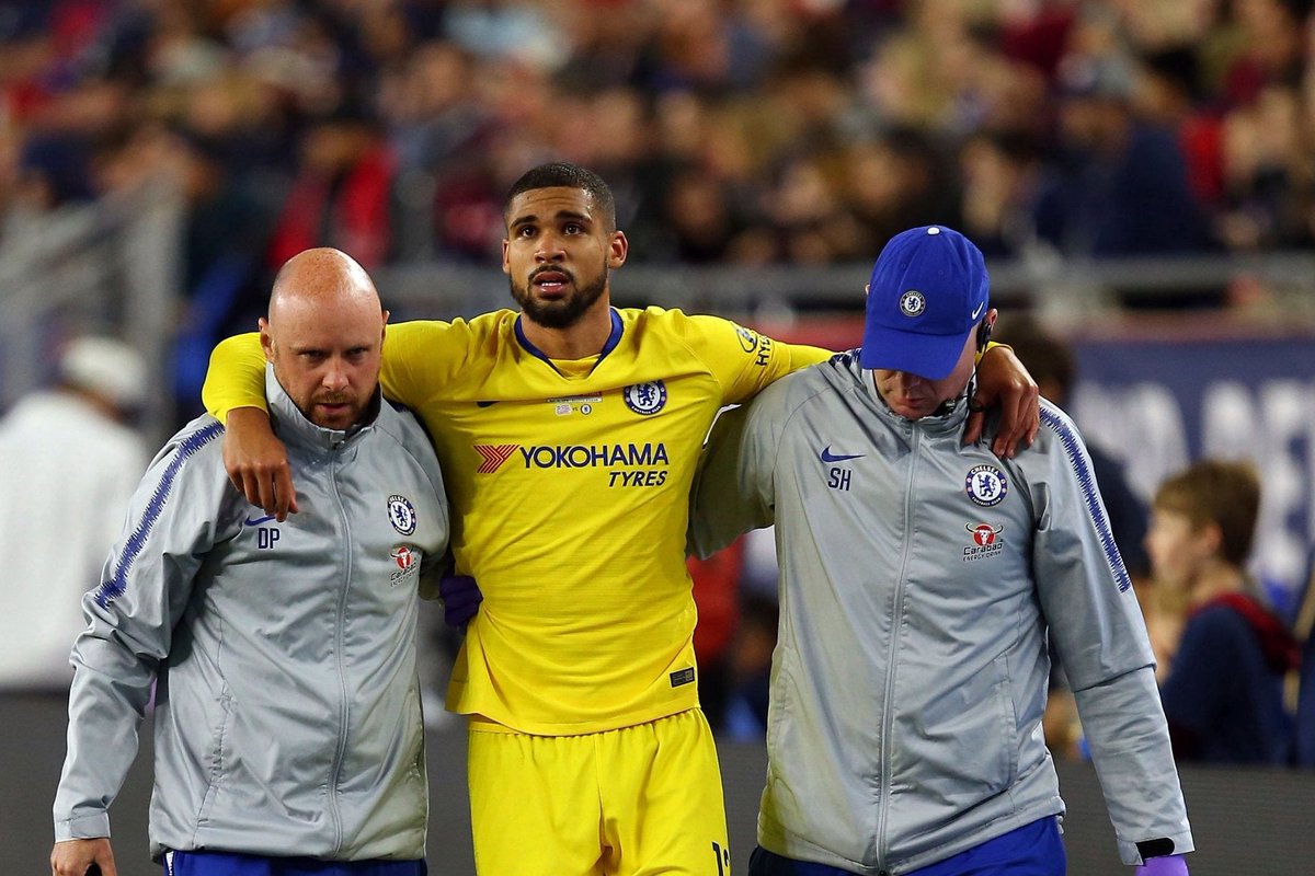In Chelsea's route to the Europa League final, he scored 3 and assisted 4. Unfortunately, he missed the final due to a torn achilles, which he suffered in a charity match against New England Revolution. He played 40 games, scored 10 and assisted 5 in the season.