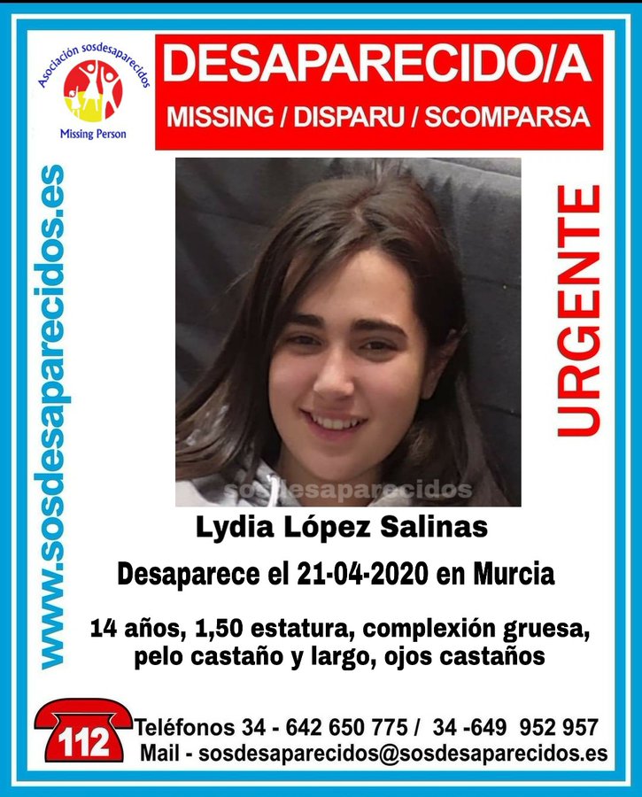 MurciaPolicia's tweet photo. Continúa desaparecida  Lydia López Salinas, la menor de 14 años que desapareció ayer en Murcia, mide 1,50 de estatura, es de complexión gruesa, pelo castaño y largo, y ojos también castaños.
¿La has visto? Llama:
☎️ #092

Tu RT no cuesta nada y puede ayudar a su localización https://t.co/FRR9hGxc2h