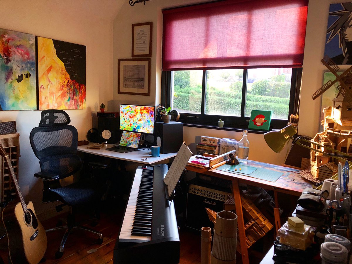 SystmsCreative's tweet image. Another day in the studio! 😸
.
.
.
#musicstudio #artstudio #electronicslab #making #working #studying #living