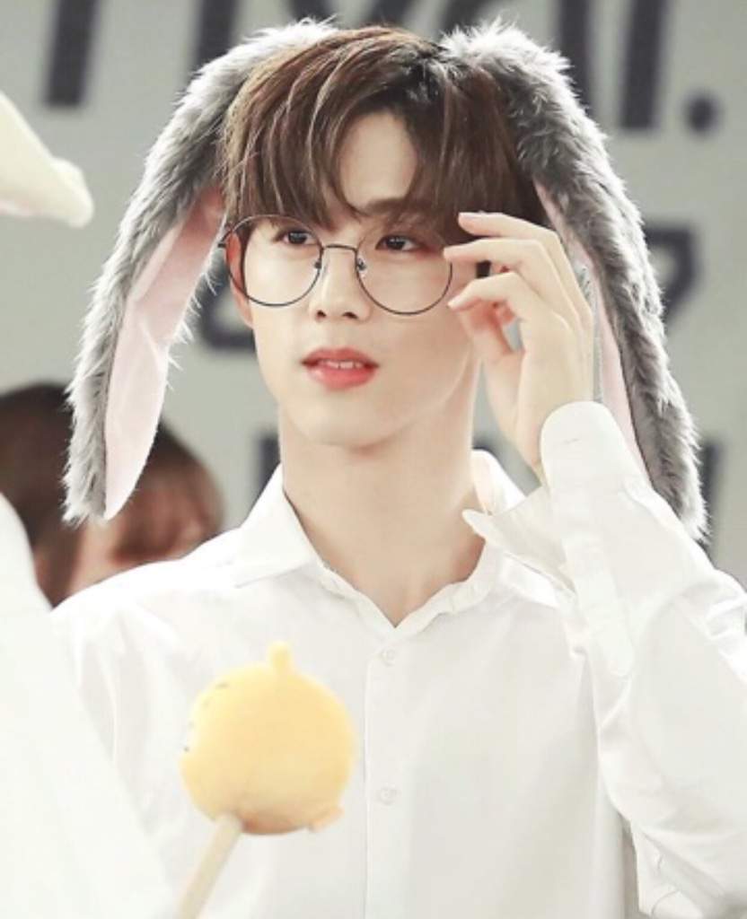 mark tuan as usui takumi, an unnecessary thread