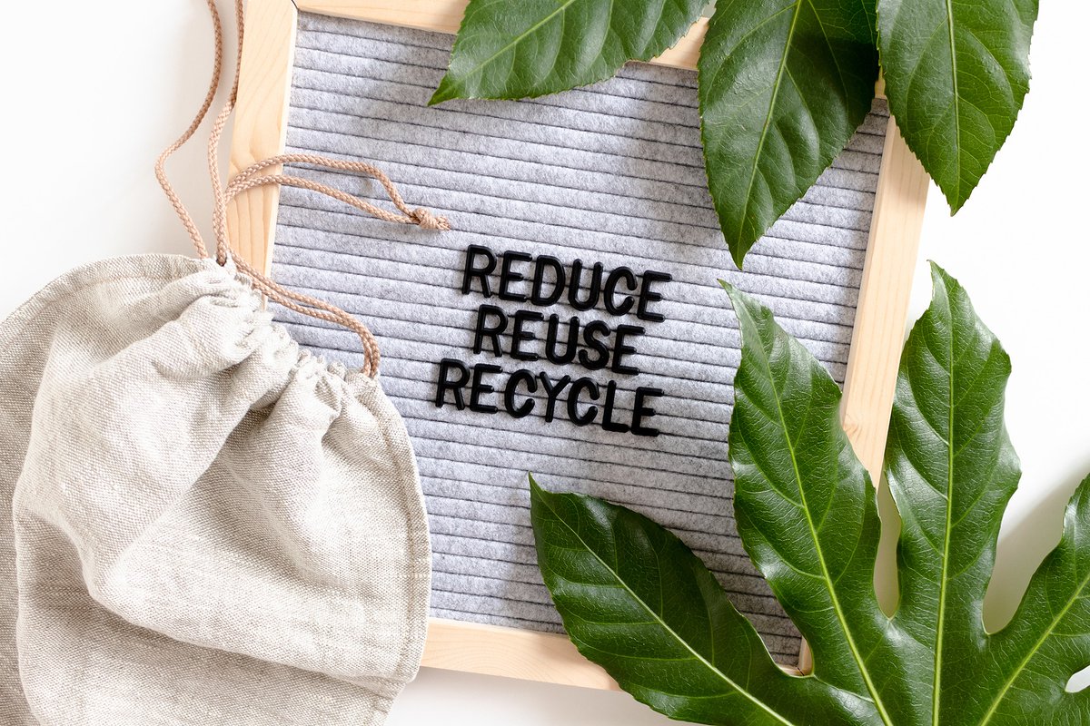 PhyllisCourt's tweet image. Happy #EarthDay - we are committed to #sustainable business - through the #20percentless campaign we plan to eliminate the use of single-use #plastic at Phyllis Court by 2024. We are also working to reduce #waste: phylliscourt.co.uk/news/reducing-…

#henleyonthames