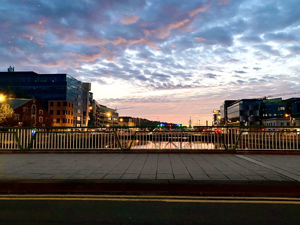 Simon_Murdoch's tweet image. Were you the langer stopped in front of me? 😜