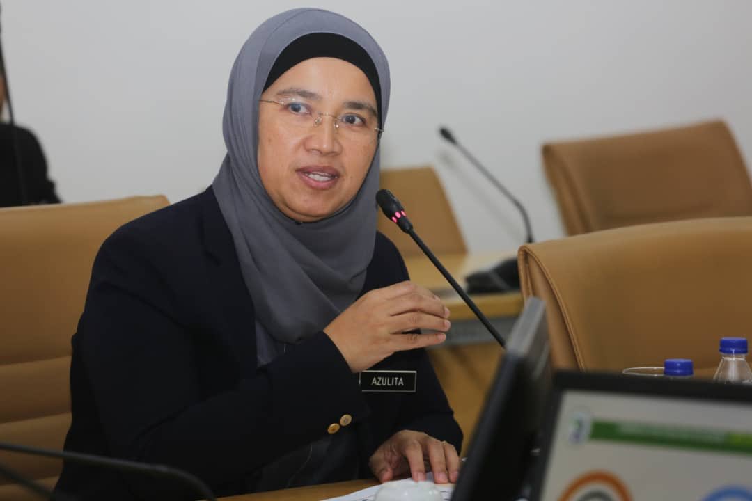 kpkmmalaysia's tweet photo. 22.4.2020 | Menara LPP

Sesi taklimat khas oleh YBhg. Puan Azulita binti Salim, Ketua Pengarah Lembaga Pertubuhan Peladang (LPP) kepada YB Timbalan Menteri Pertanian dan Industri Makanan 1, Datuk Seri Haji Ahmad bin Hamzah dan https://t.co/vxM10fAZS5