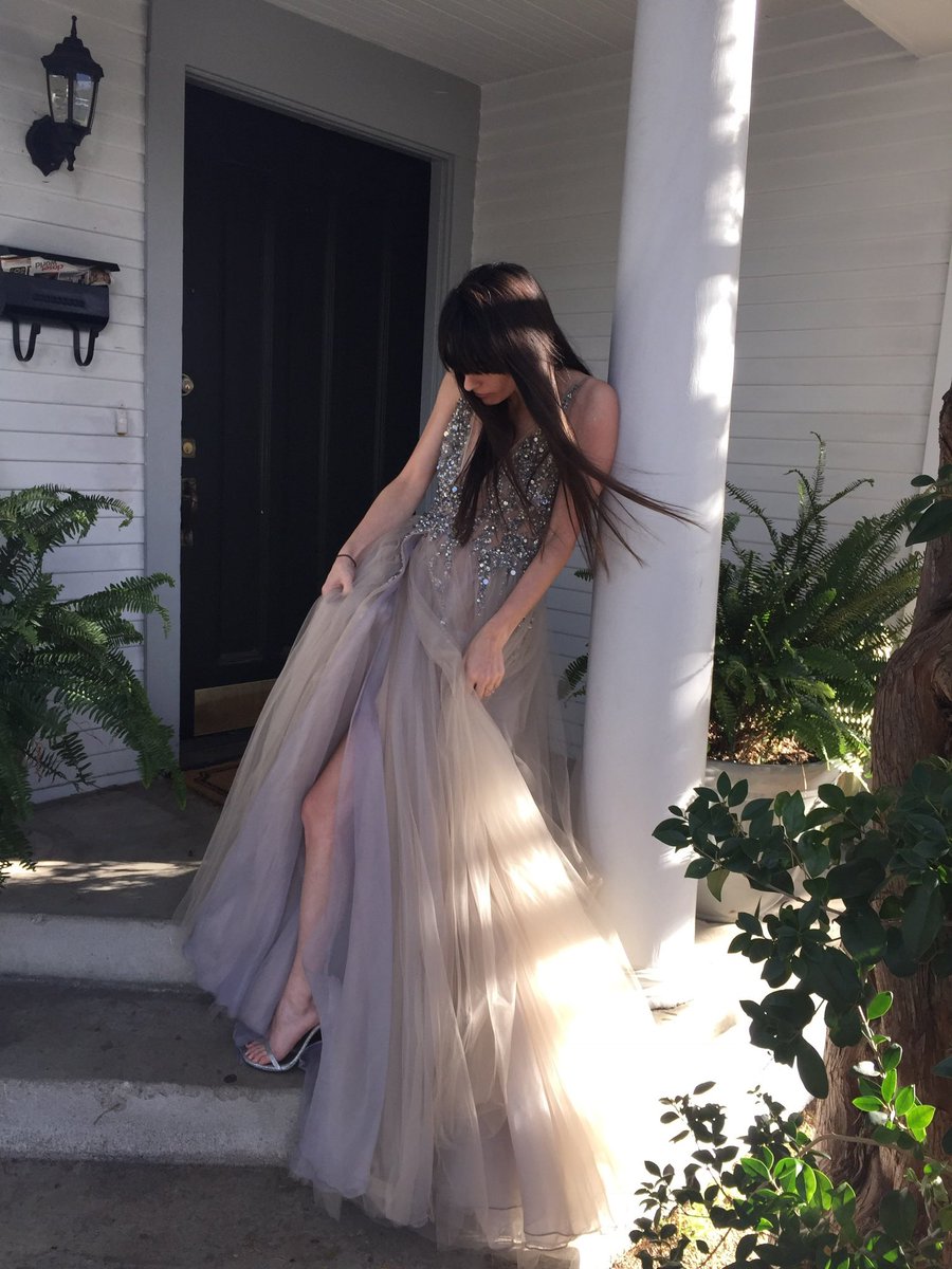 bradypagee's tweet photo. I posted this photo on insta a few years ago and 2 days later I deleted it. Ppl ate at my insecurities and made me feel ashamed. As I scrolled through my old pics I text my brother “remember how fun this day was? I loved this dress” 
He told me: “you’re allowed to feel beautiful” https://t.co/XqiWmf87Ij