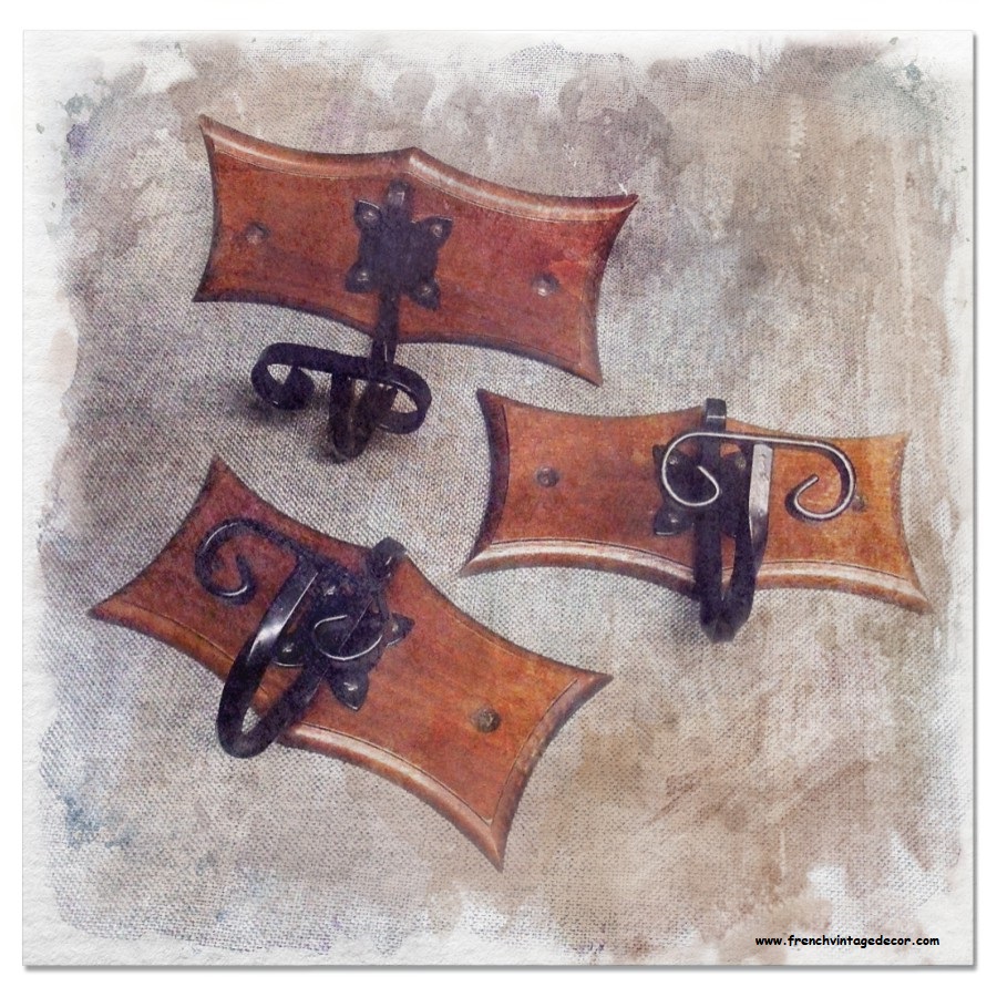 Vintage French Oak & Wrought Iron Coat Hooks
frenchvintagedecor.com/listing/762419…

#frenchvintagedecor #frenchdecor #myfrenchcountryhome #coathooks #vintageshowandsell #farmhouseinteriors #cottageinteriors #interiordesign #frenchinteriors #countrylivingmag #vintage #retro #standwithsmall