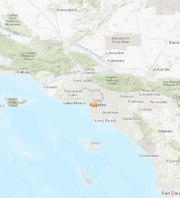 jauri_briana's tweet image. Mother Nature said 
#earthquake