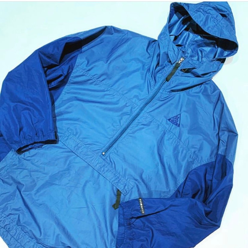 acg windbreaker