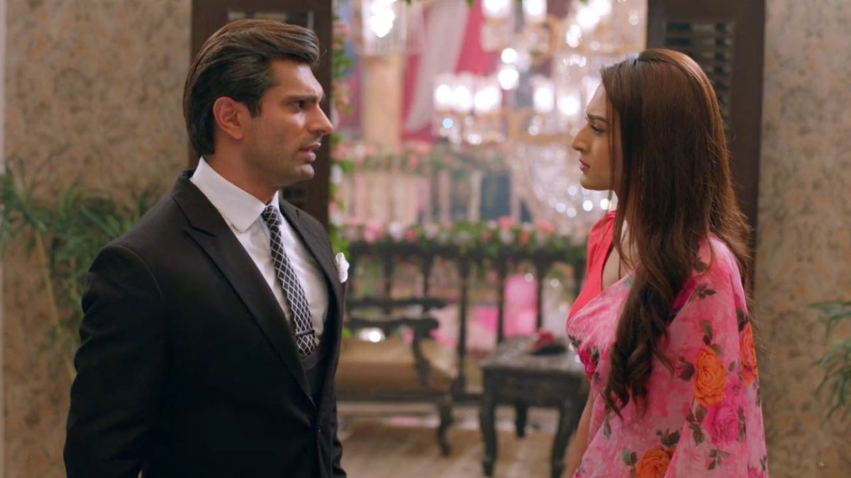  #Prerna again misunderstood Mr.Bajaj for insulting her mother by making her work in their party n offering money n confronted him 4 it.Later replied him rudely when she informed abt his arrival"Maine Aapse Pucha Bhi Nahi Ki Aap Kab Lautoge" #KasautiiZindagiiKay  #EricaFernandes