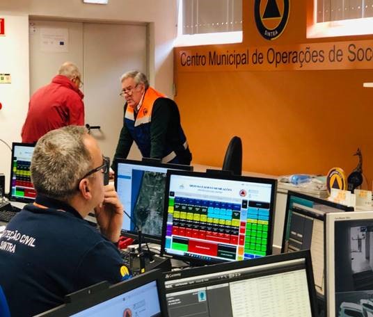 ESPON_Programme's tweet photo. [New article] #COVID19-How local and regional authorities respond to the crisis? Read about @camaradesintra in Portugal, and their initiative to reduce the financial burden during the crisis and create a municipal business fund for the local SMEs
https://t.co/Sjz3PTTQzN https://t.co/tiggooNtFa