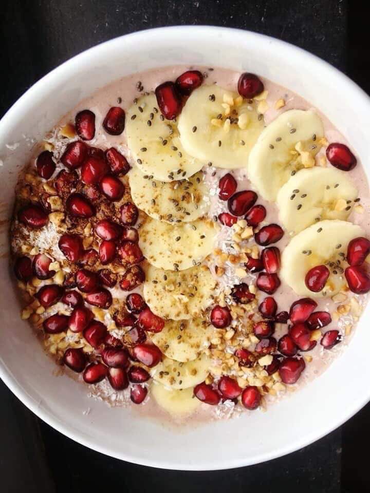 SylviaHengelha2's tweet photo. Frühstück oh wie ich es liebe 😍
Seit ihr Frühstücker oder eher nicht?

#breakfast #frühstück #healty #foryou #seiesdirwert #deinstart 
#deintag #deinleben https://t.co/xQhS5PC0DV