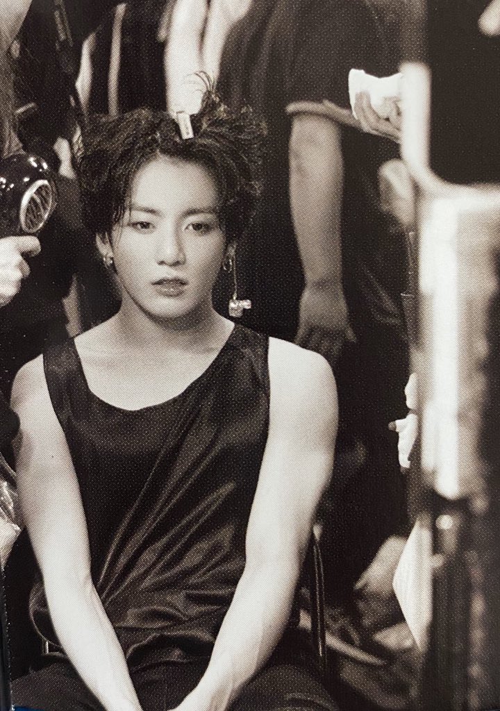 kookpiics's tweet photo. 🖤✨
cr. chimtae_D 
#JUNGKOOK #정국 @BTS_twt https://t.co/PAhrIvNp1p