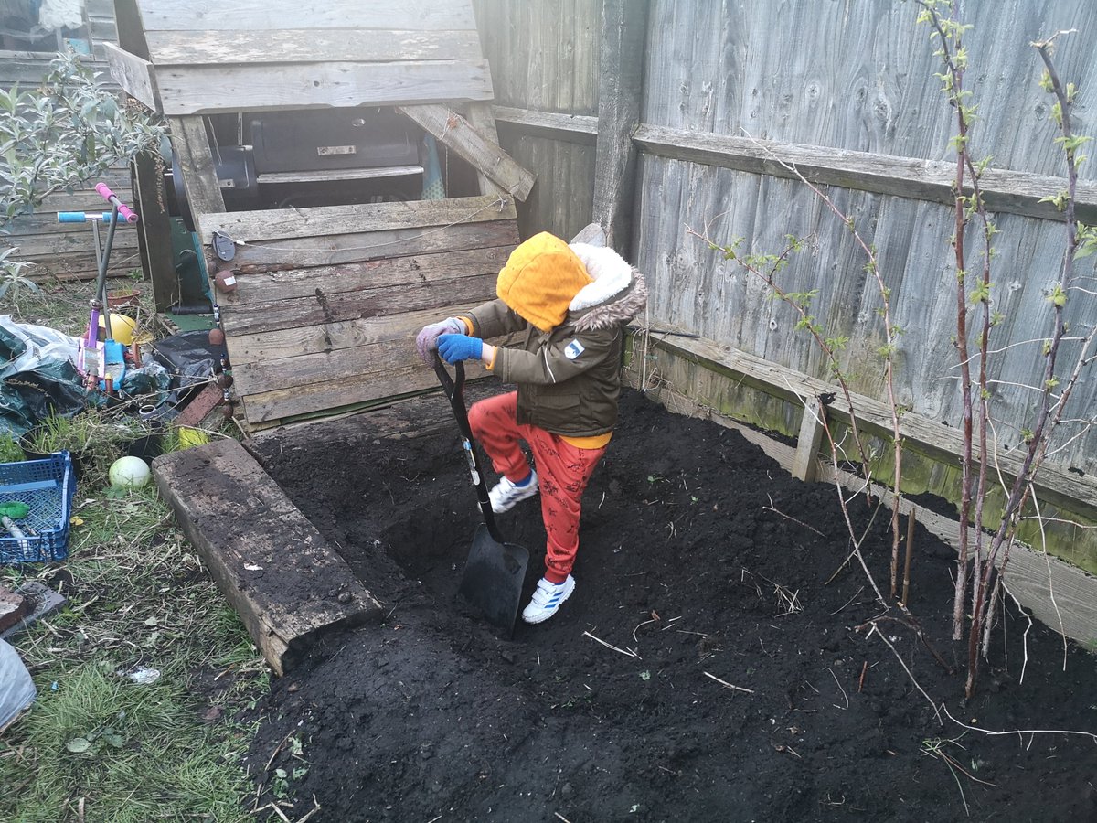 Our colleague, Rachel has been busy! She’s built a wildlife pond - which is full of tadpoles already . Her 2 children have planted wildflower seeds around the edges and built a nest box & butterfly café, making great homes for wildlife 1/2  #EarthDay2020  