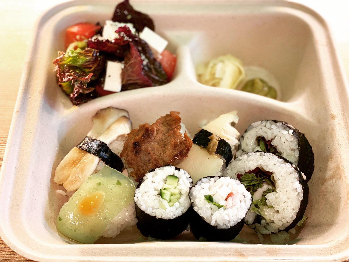 Queen S Healthy Diner V Twitter Vegan Sushi Bento ヴィーガン寿司弁当 Nagoya Delivery Vegan Sushi Avocado Mayo Cheese ヴィーガン寿司 弁当 デリバリー 名古屋 ビーガン ヴィーガン Https T Co Lgsxn7btw2