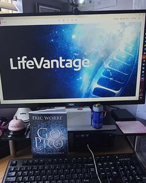 Been for a run
(All be it a small one)
And now for some personal development.
Not forgetting my #lyp to help with my energy levels, fatigue and generally keeping me healthy.
DM me for more information 
#nrf2 #biohacker #energy #healthiswealth