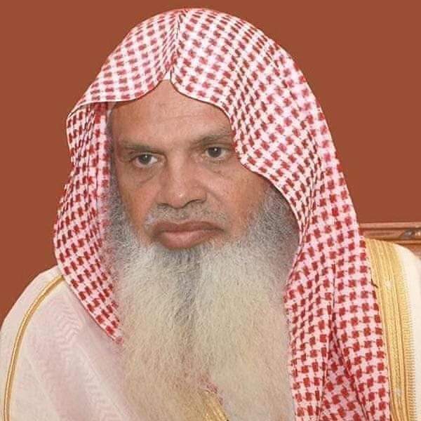 insharifain's tweet photo. NEWS | Sheikh Ali al Hudaify, after an absence of 3 years will resume leading Tahajjud every 2 nights in Masjid Al Nabawi this year

#Ramadan1441 https://t.co/shWbs293mH