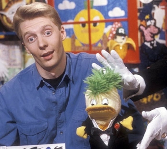 researchEDBrum's tweet image. ANYONE ELSE SUPER EXCITED FOR @jon_hutchinson_’s  SESSION TODAY AND HOPE HE’S INTRODUCED BY CHARLIE @CharlieBrunskil AND THE MOUSE IN THE BROOM CUPBOARD? #rEDHome @researchEdhome