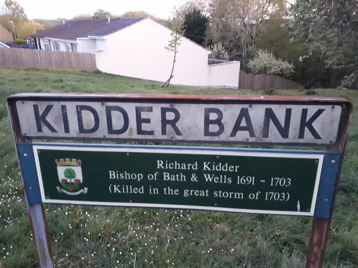 guidewells's tweet photo. Set myself the challenge of walking every single street / road in Wells during lockdown. Made a start with ones relating to bishops! Improving my fitness and feeding in to my naturally curious (nosey) nature. Off to Bubwith Walk today. @Bishops_Palace @bathwellsbish @Tauntonbish https://t.co/3To3YNjYOo
