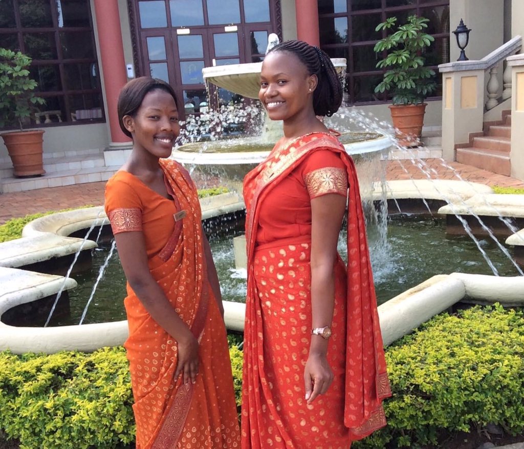 lvictoriaserena's tweet photo. We pledge to continue offering aunthentic services with a smile but until then #StaySafe #inthistogether https://t.co/22tn8wOkPG