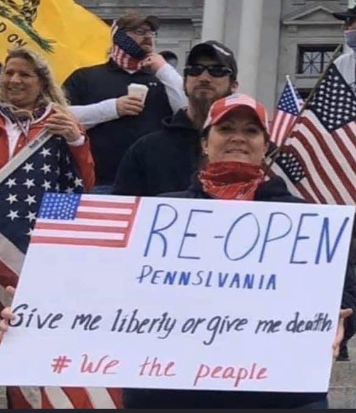 RebelDiamond_'s tweet image. Err 😂😂 #LockdownProtest