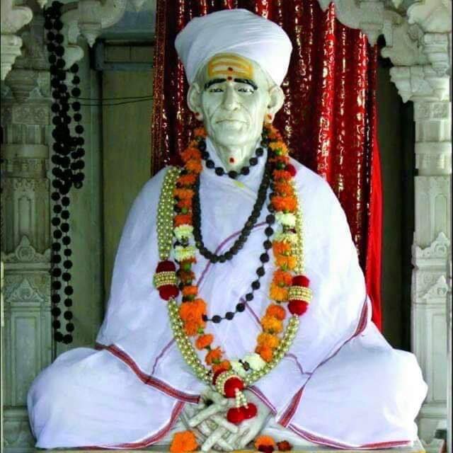 Ra_THORe's tweet photo. राजपुरोहित समाज के सन्त आराध्य श्री 1008 खेतेश्वर महाराज जी की जयंती पर कोटि कोटि नमन।

खेतेश्वर महाराज ने लोगो के निराशामय जीवन को आशामय बनाया, नास्तिक व्यक्तियों को पवित्र आस्तिकता का ज्ञान कराया व अन्धकारमय जीवन में ज्योति जगाकर प्रकाशित किया। https://t.co/cJSkI39FiN