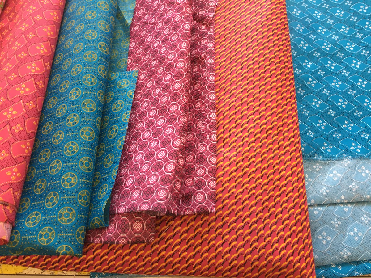 MzansiBeautiful's tweet image. Look out for our exciting new prints! We are working hard on our new range of prints coming soon to our online store - so stay tuned!

#MzansiMasks #PatternedMasks #Masks4All