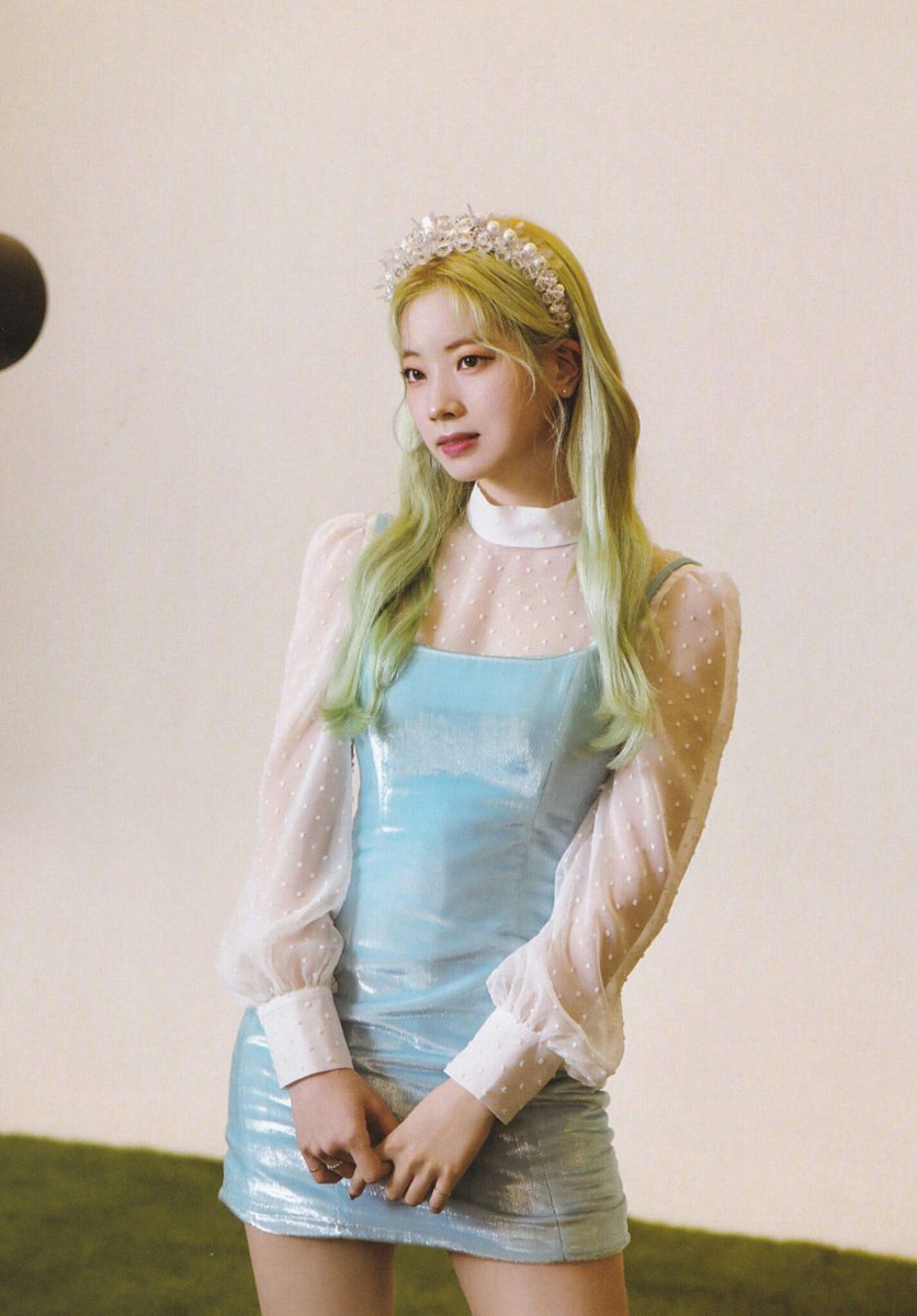 tokwat_dubuuu's tweet photo. Fancy era gave us this Dahyun, a beauty that suits either in green or blue. It will forever be Iconic and will never be forgotten. 💚💙

#1YearWithFancy #TWICE #DAHYUN @JYPETWICE https://t.co/x4TZnSiu0i