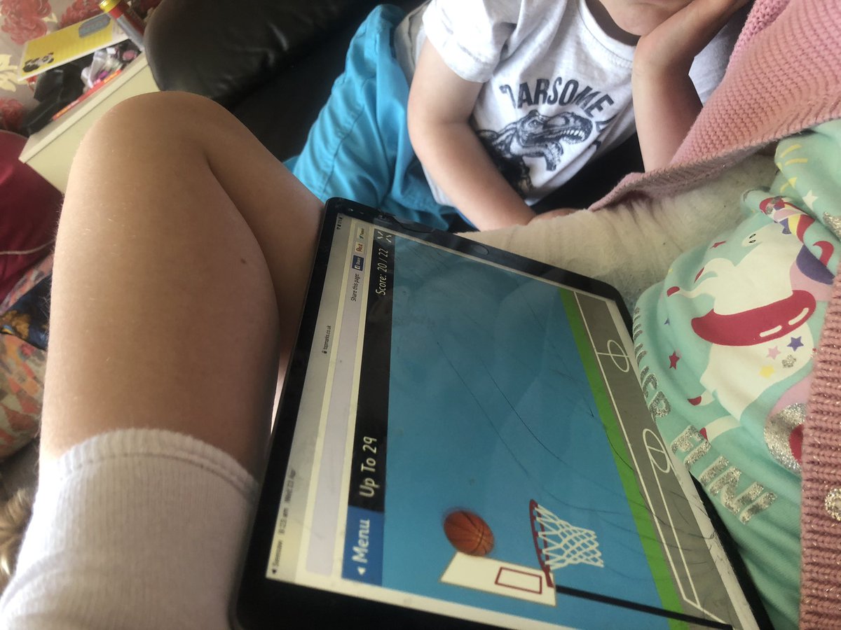 RachelHampson15's tweet photo. Millie doing her seesaw work this morning @YsgolGronant https://t.co/hMXnLkFOGZ
